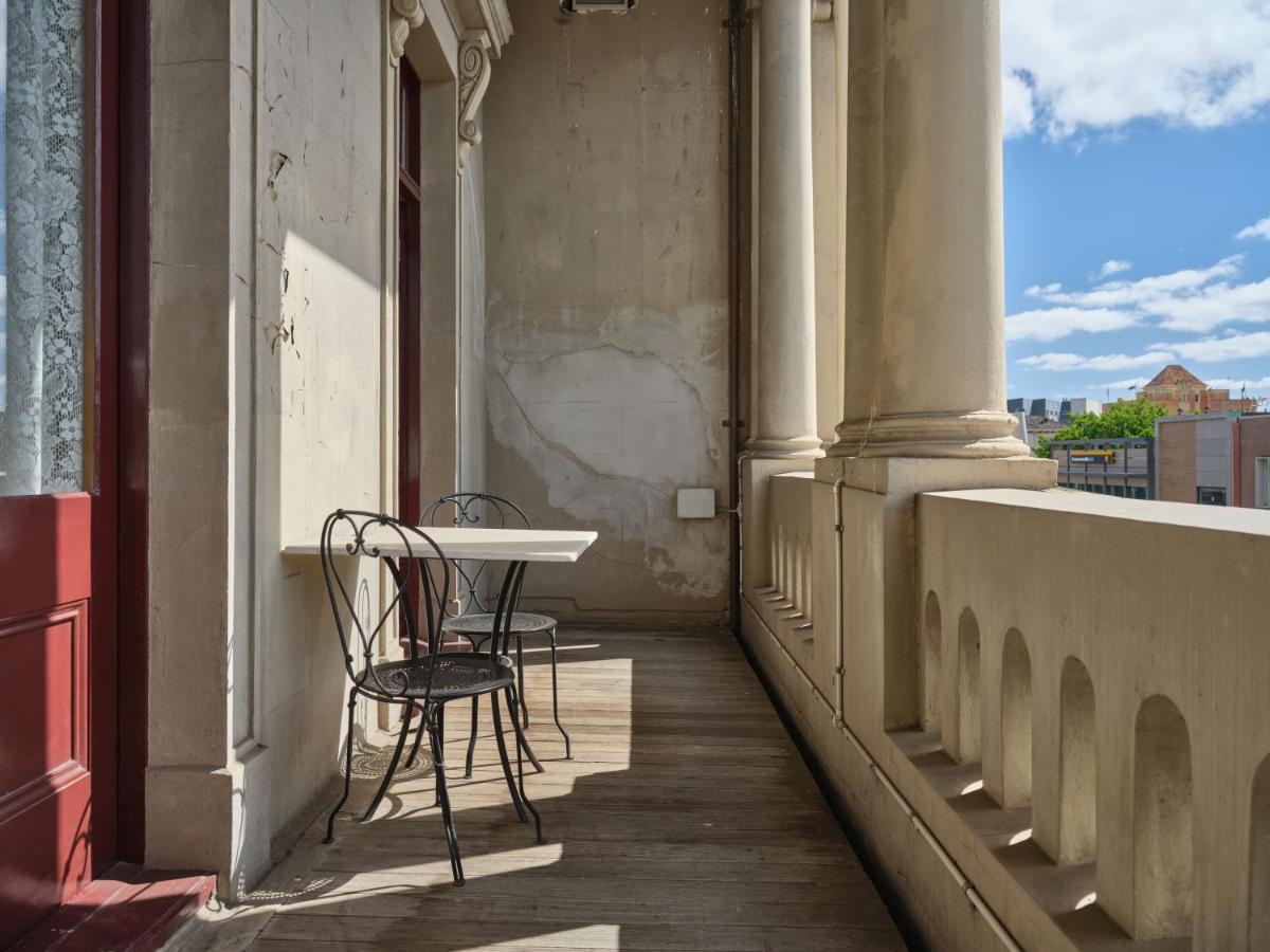 Craig'S Royal Hotel Ballarat Eksteriør bilde The balcony of the 1880s building