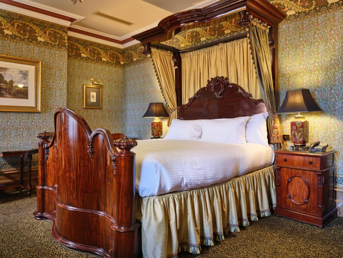 Craig'S Royal Hotel Ballarat Eksteriør bilde A bedroom at the hotel