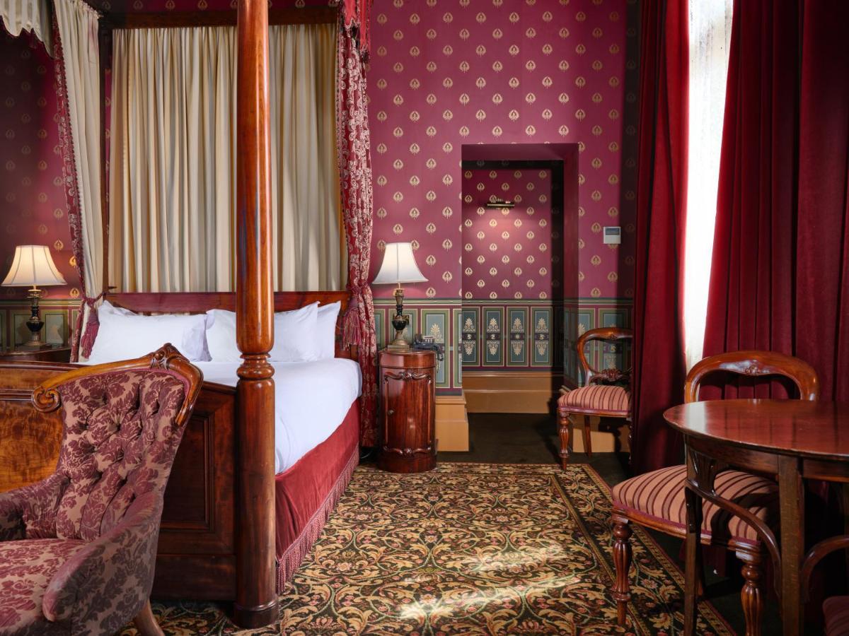 Craig'S Royal Hotel Ballarat Eksteriør bilde A bedroom at the hotel